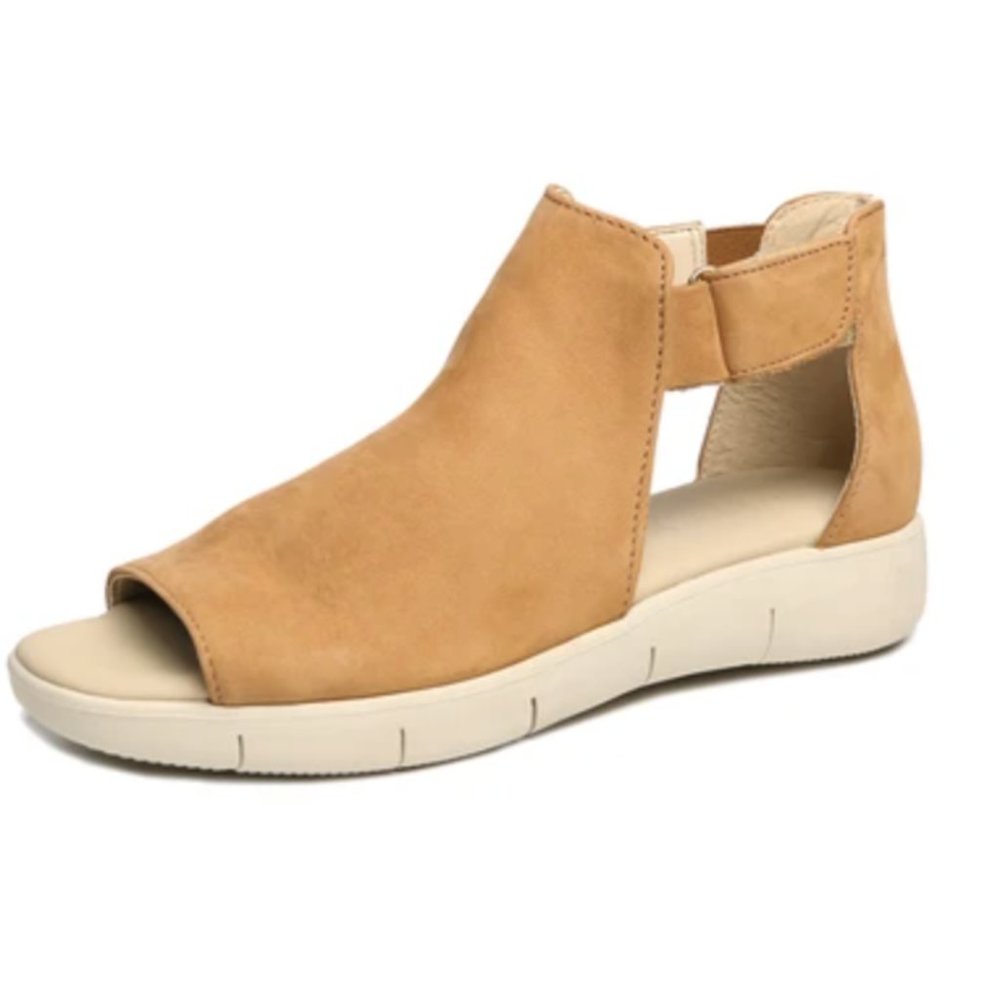 The Flexx Front Row Sandal